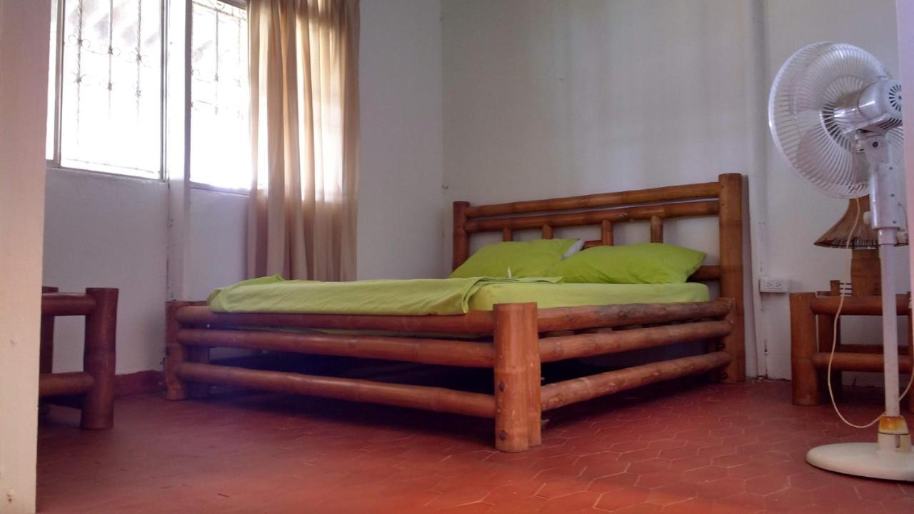 Los Cocos Hostal Bazan Exterior foto