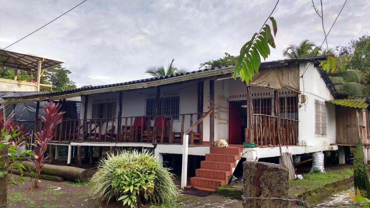 Los Cocos Hostal Bazan Exterior foto